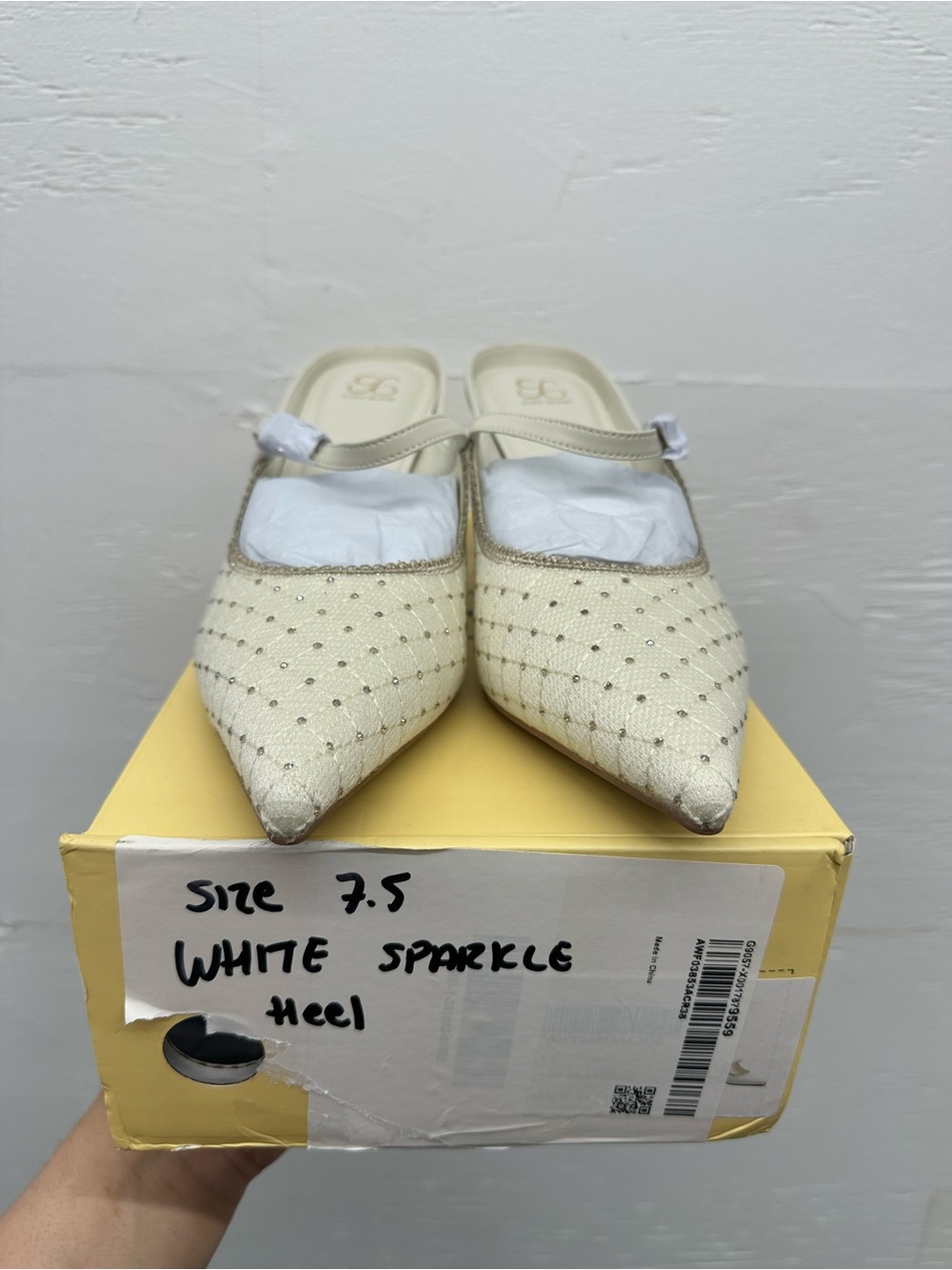 Cosy island white mule heels